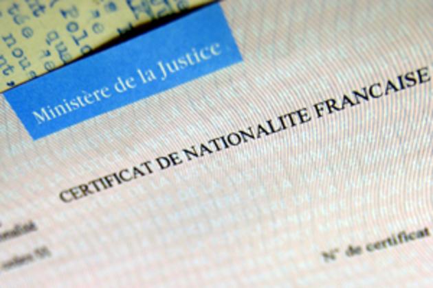 Photographie - certification de nationalité française