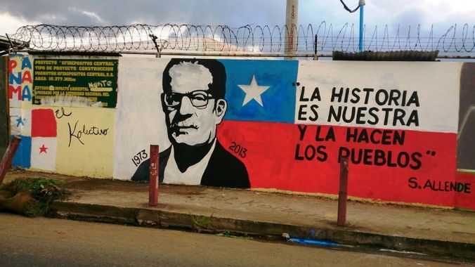 Salvador Allende murales